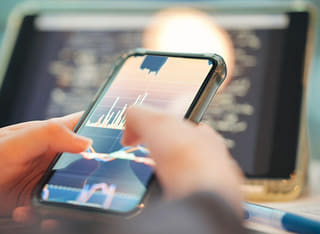 Fondos siendo retirados y transferidos mediante un proceso transparente verificado por el inversor